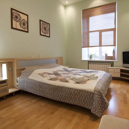 Home-Hotel Apartments-Mykhailivska Kiev Exterior foto
