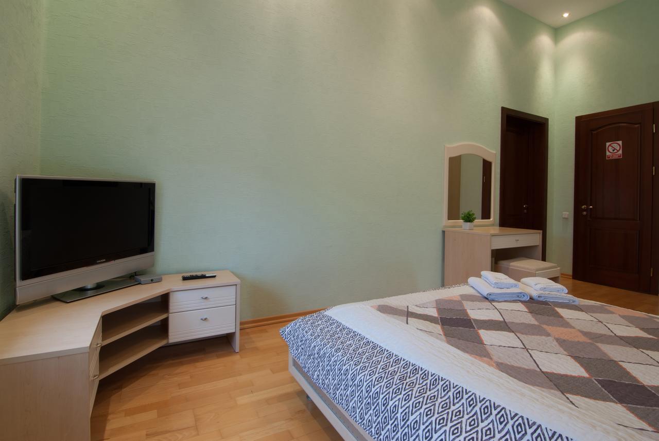 Home-Hotel Apartments-Mykhailivska Kiev Exterior foto