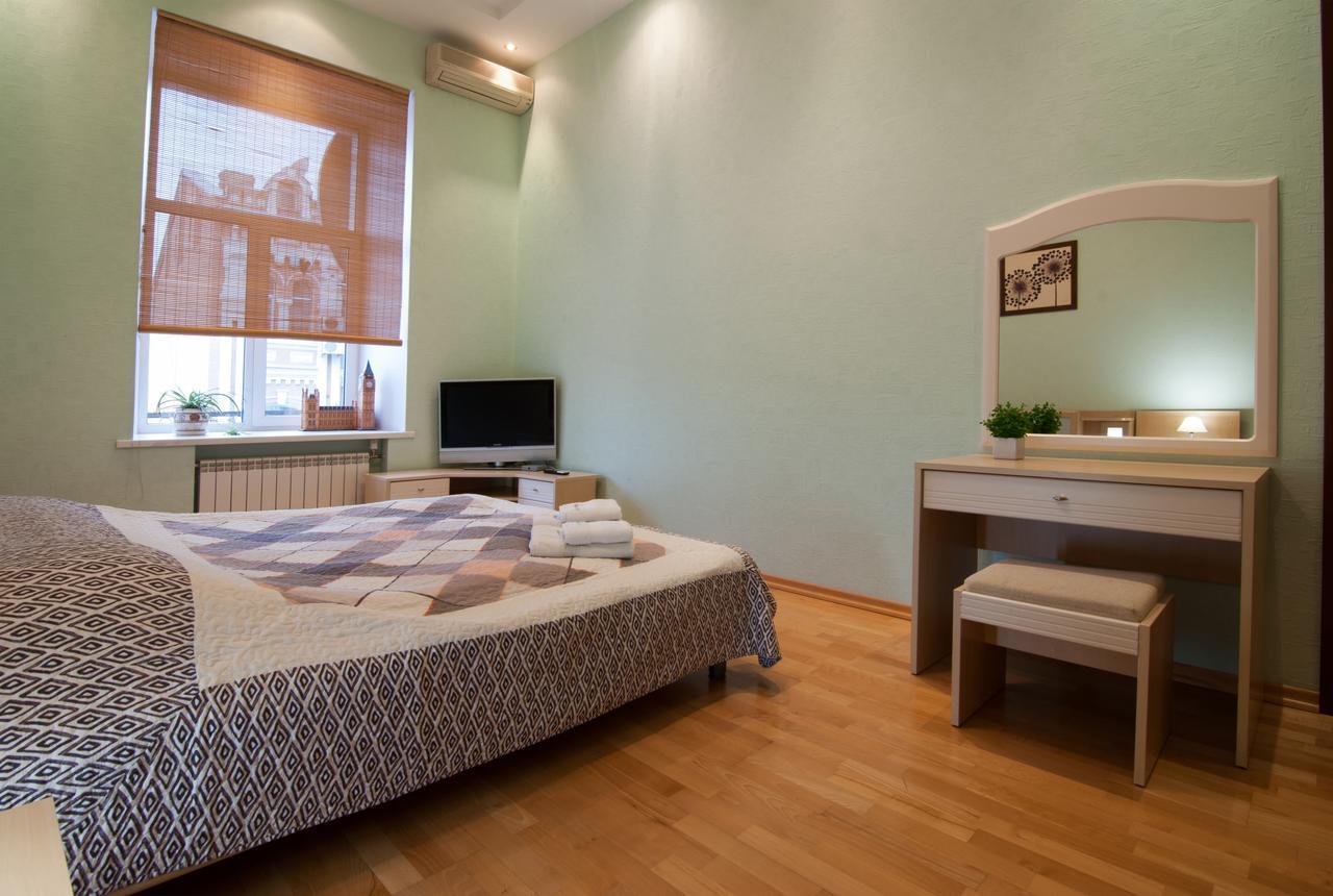 Home-Hotel Apartments-Mykhailivska Kiev Exterior foto